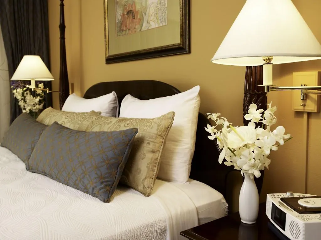 Courtleigh Hotel & Suites Kingston